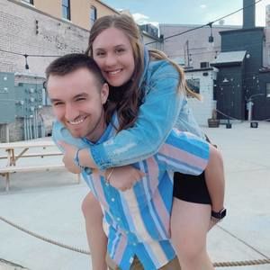 Meet your Posher, Hailey